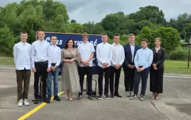 SP w Dzierżążnie Wielkim