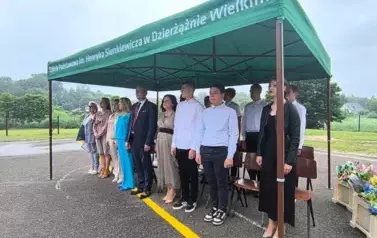 SP w Dzierżążnie Wielkim