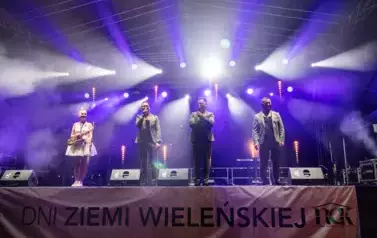 DZW (18)