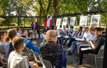 narodowe_czytanie_kochanowskiego2025 (1)