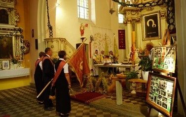 28 (Średnie)