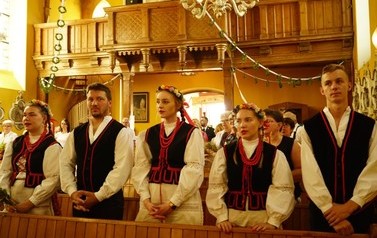19 (Średnie)
