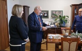 OdznaczeniaOdPolskichDzieciWojnyZaPomoc (2)